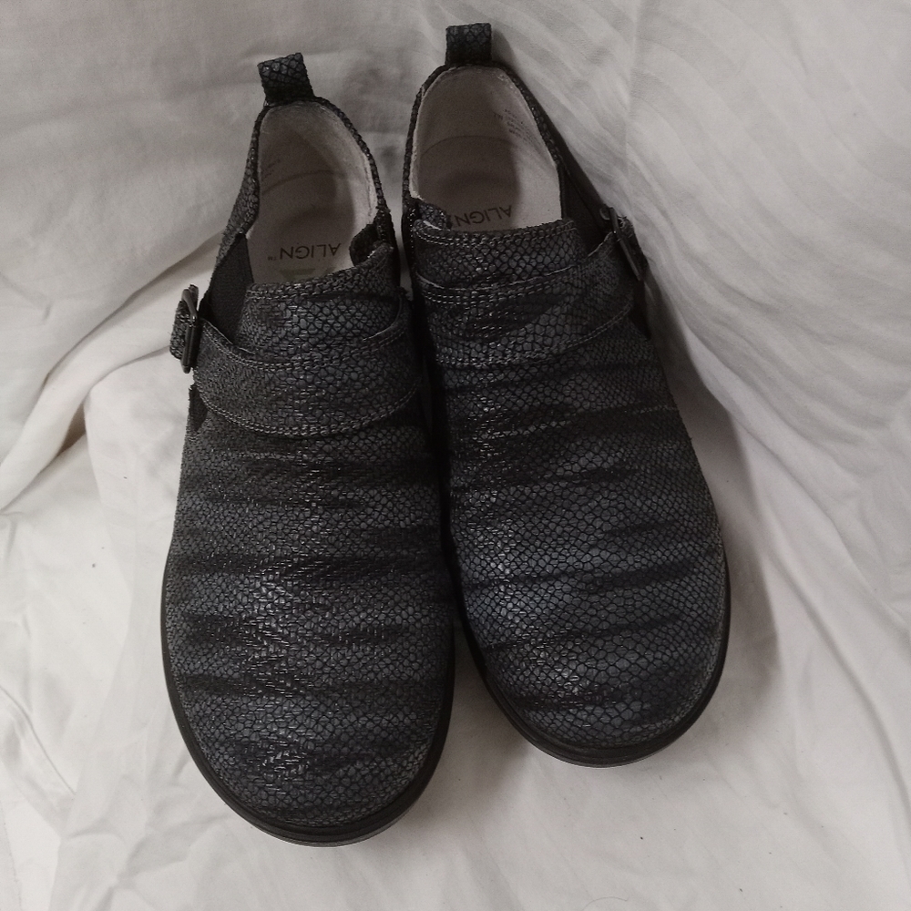Nurse Mates Align Arya Charcoal Sweater Shoes Leather Clogs Size 7W